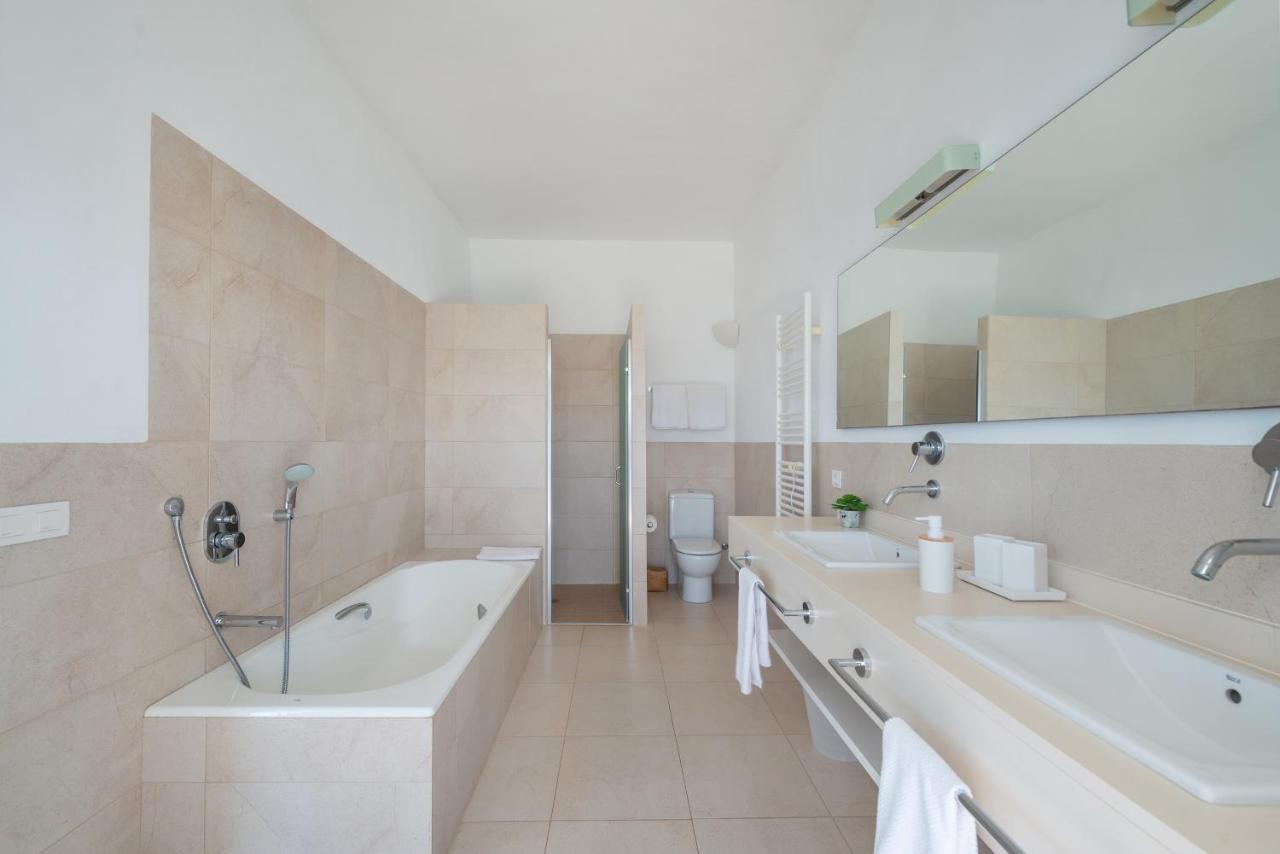 Villa New! Esperanza De Marilla, Front Sea View, Pool, Ac, Bbq *